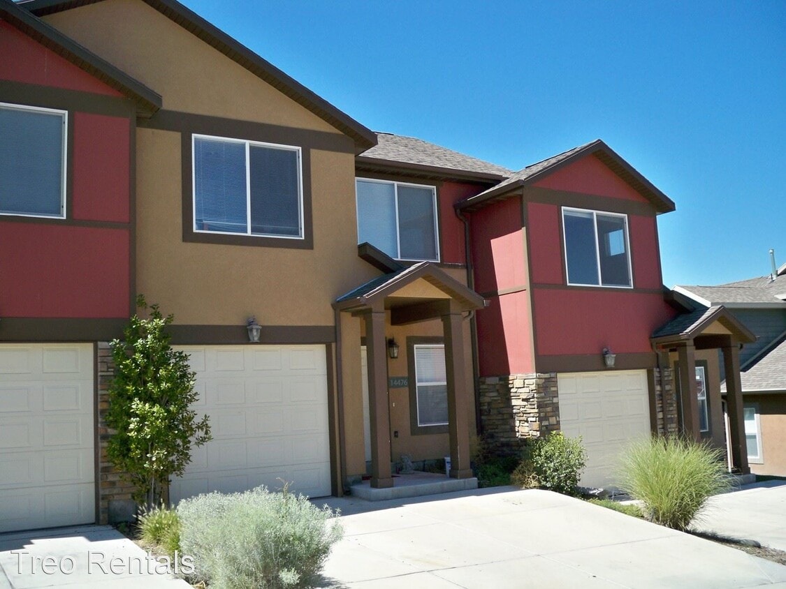 Primary Photo - 5052 W Wind Rock Ln