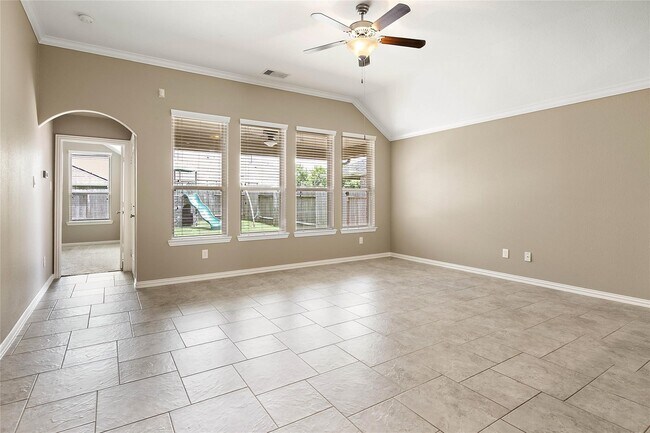 Foto del edificio - 31225 Liberty Knoll Ln