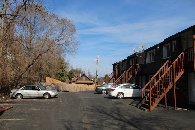 Building Photo - 1100 Oneil Blvd