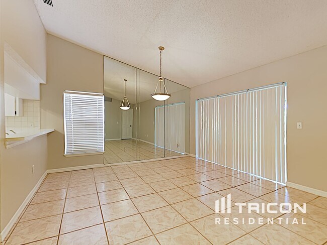 Foto del edificio - 11214 Scotchwood Drive Riverview FL