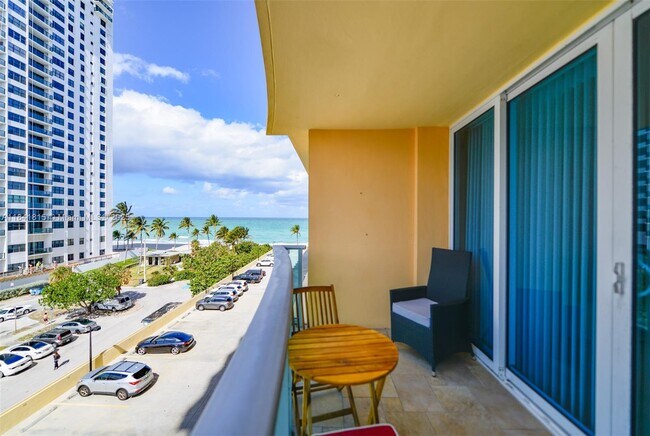 Building Photo - 2501 S Ocean Dr