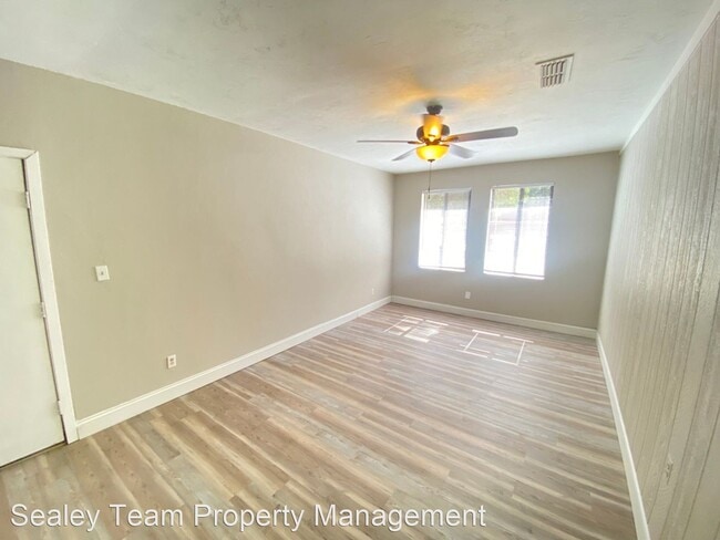Building Photo - 3 br, 1 bath House - 724 Millard st