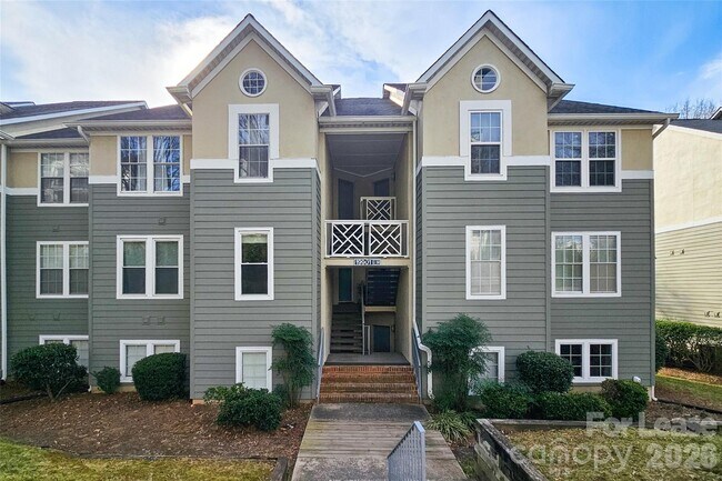 Foto del edificio - 19901 Henderson Rd