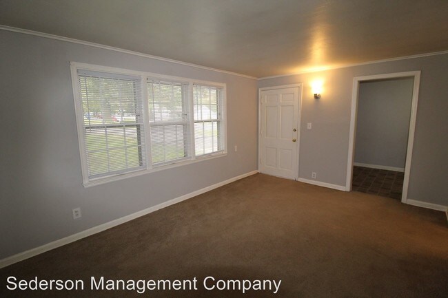 Building Photo - 602 E Glendale St