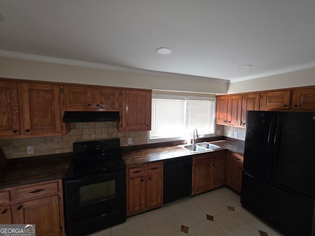 Foto del edificio - 76 Willowick Dr