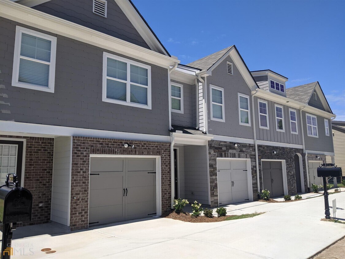 800 Belfry Terrace, Fairburn, GA 30213 Room for Rent in Fairburn, GA