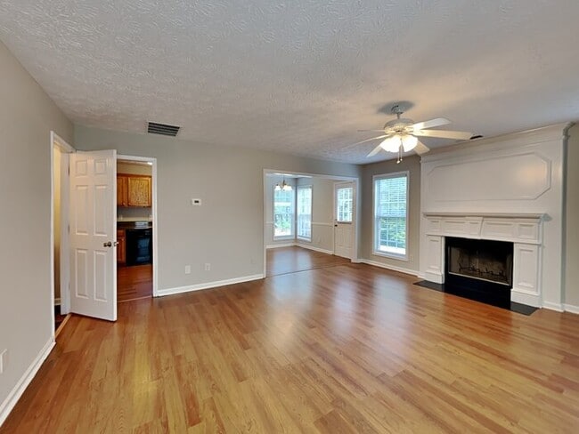 Foto del edificio - 5731 Bridgeport Ct