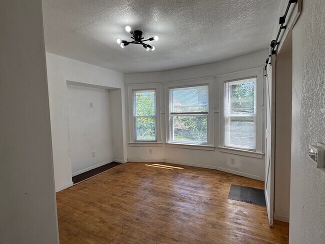 Foto del edificio - 420 N 29th St