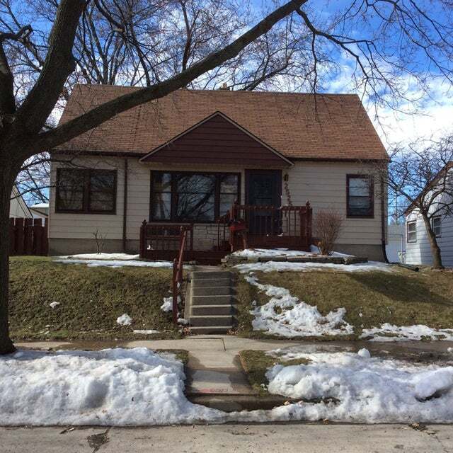 Building Photo - 2525 S 64th St