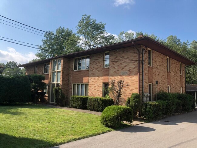 Foto del edificio - 33 Woodglen Ave
