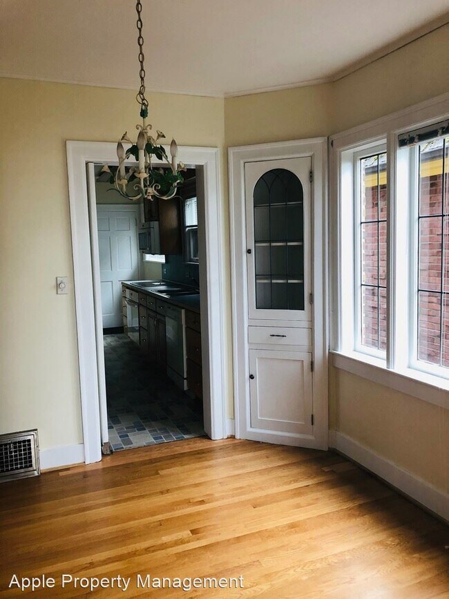Foto del edificio - 4 br, 1.5 bath House - 5151 SW Hudson