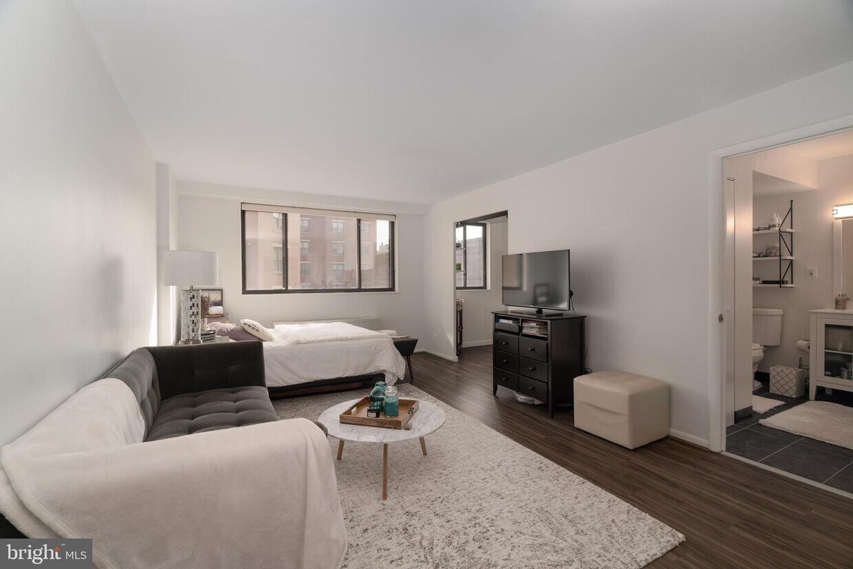 Primary Photo - 1420 N St NW