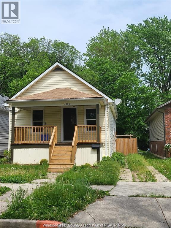 Building Photo - 990 Bridge Ave