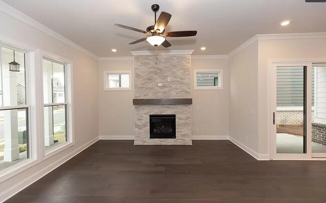 Building Photo - 1056 Burton Bnd Trl