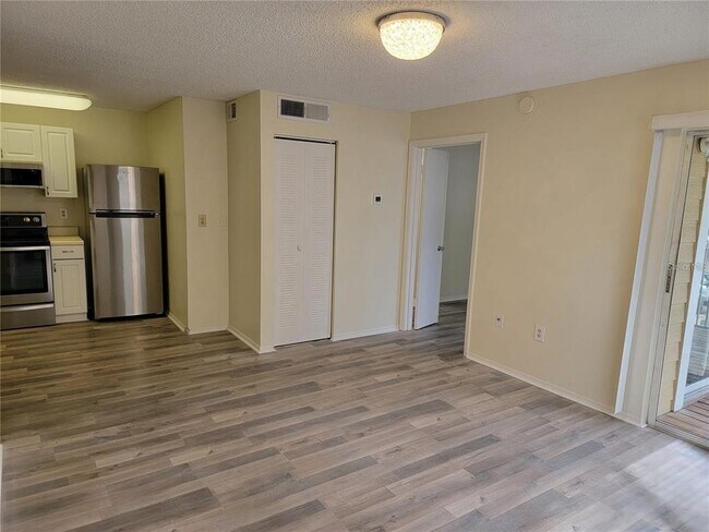 Foto del edificio - 4211 Chatham Oak Ct