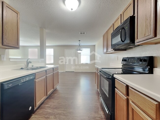 Building Photo - 3041 Dusty Ridge Dr