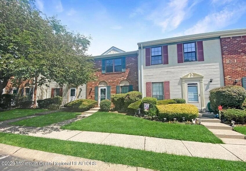 Primary Photo - 269 Bromley Pl