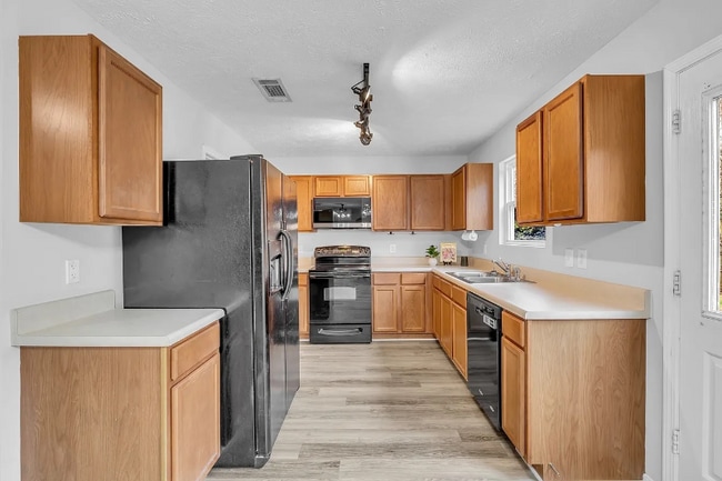 Building Photo - 108 Neville Ct