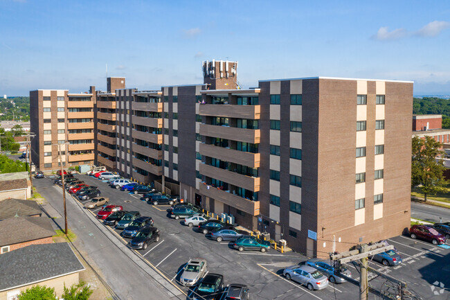 Building Photo - Lafayette Towers
