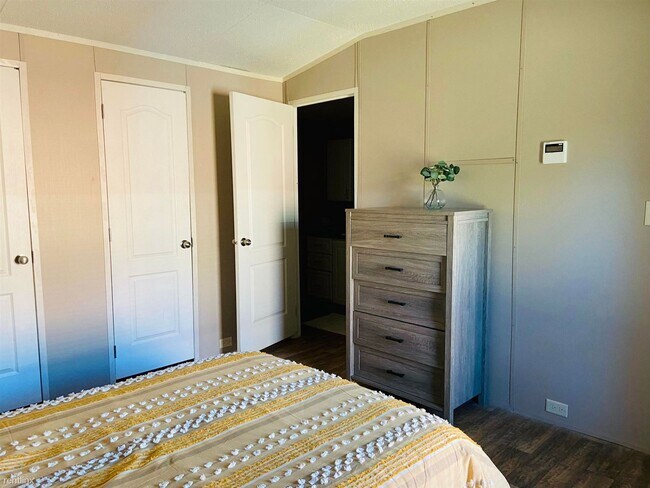 Foto del edificio - 3 br, 2 bath Mobile Home - 600 Holly Dr 2