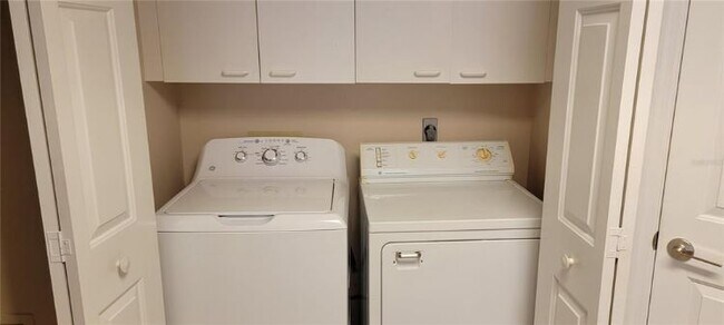 Foto del edificio - 404 Amaya Ave