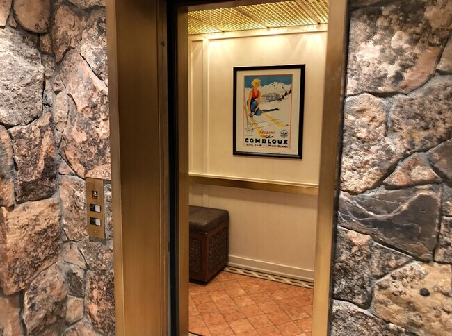 Large Elevator - 237 Gilbert St