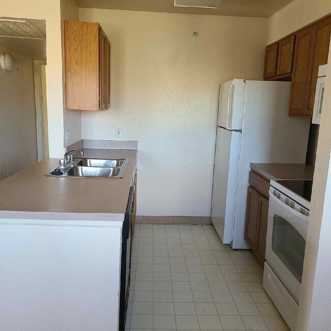 1127 Jules Dr, Gypsum, CO 81637 Townhome Rentals in Gypsum CO