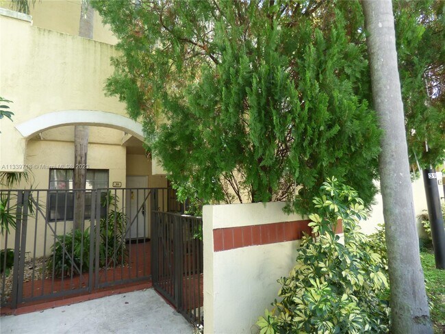 Foto del edificio - 8805 SW 130th Pl