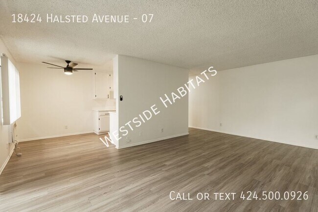Foto del edificio - 18424 Halsted - Gorgeous, fully renovated ...