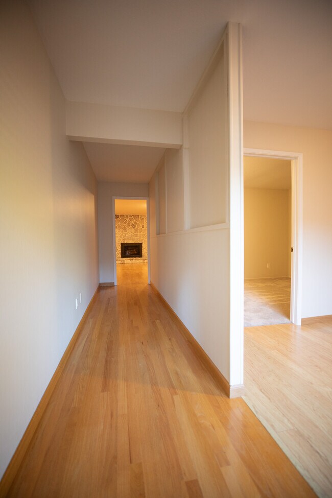 Building Photo - 5412 Sobrante Ave