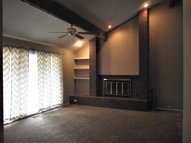 Foto del edificio - 2801 Haystack Ln