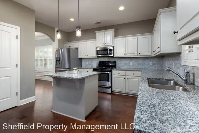 Building Photo - 4 br, 2.5 bath House - 46 Garden Grove Dr.