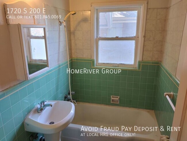 Building Photo - Updated 1 bed/1 bath unit