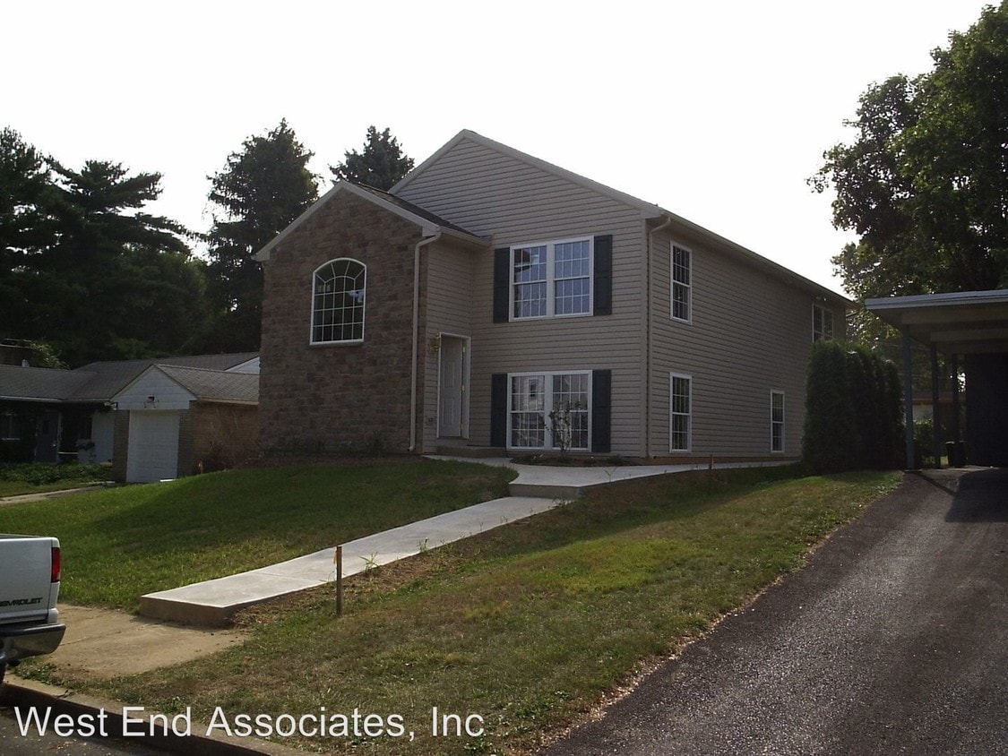 1624 Whitehall St, Allentown, PA 18102 Condo for Rent in Allentown