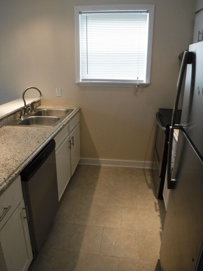 Foto del edificio - 2308 Sylvan Ct