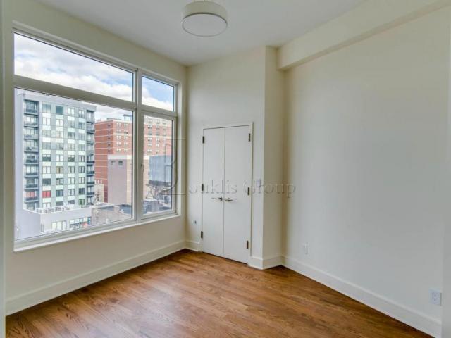 Foto del edificio - 1 bedroom in ASTORIA NY 11102