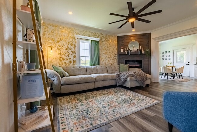 Living Room - 301 Ridgestone Path