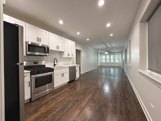 Foto del edificio - 1218 Maple Ave
