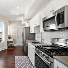 Building Photo - 472 Talbot Ave