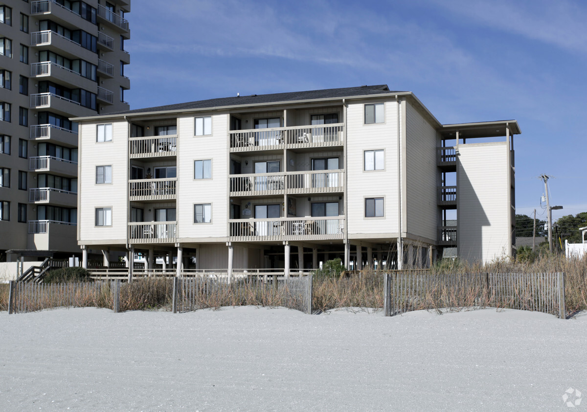 Building Photo - Crescent Villas