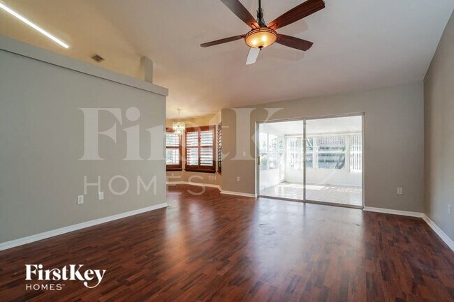 Foto del edificio - 2258 Jessica Ln
