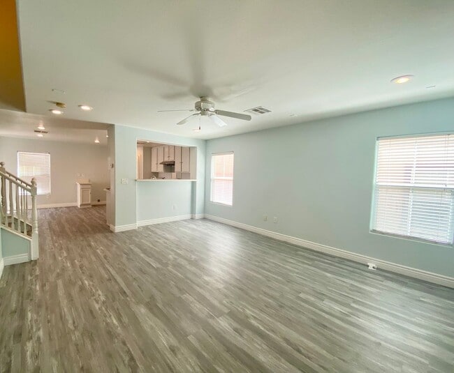 Building Photo - 2 story home located in the community of Villas at Desert Breeze! 4 bedrooms 3 total bath located...