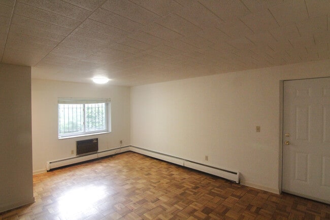 Foto del edificio - 1230 E End Ave