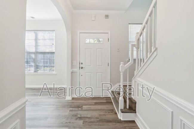 Building Photo - 401 River Park Dr