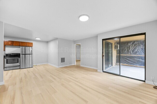 Building Photo - 16006 E 14th St