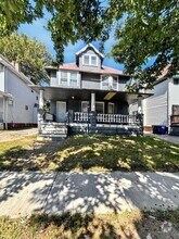 Building Photo - 10721 Columbia Ave