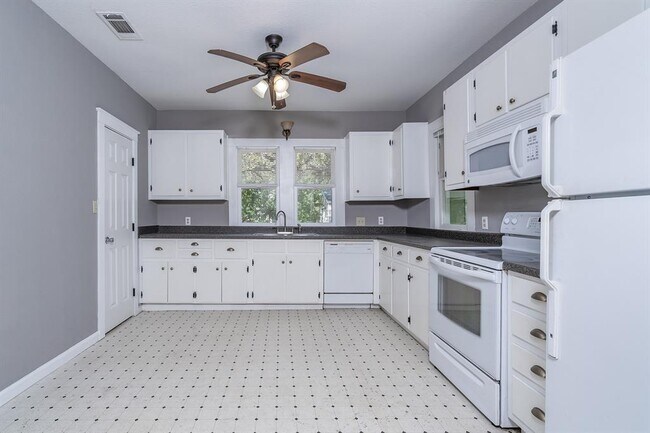 Foto del edificio - 3100 Ranch to Market Rd 1869