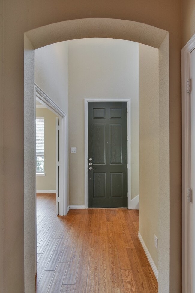 Building Photo - COMING SOON! 3 BEDROOM PATIO HOME LOCATED ...