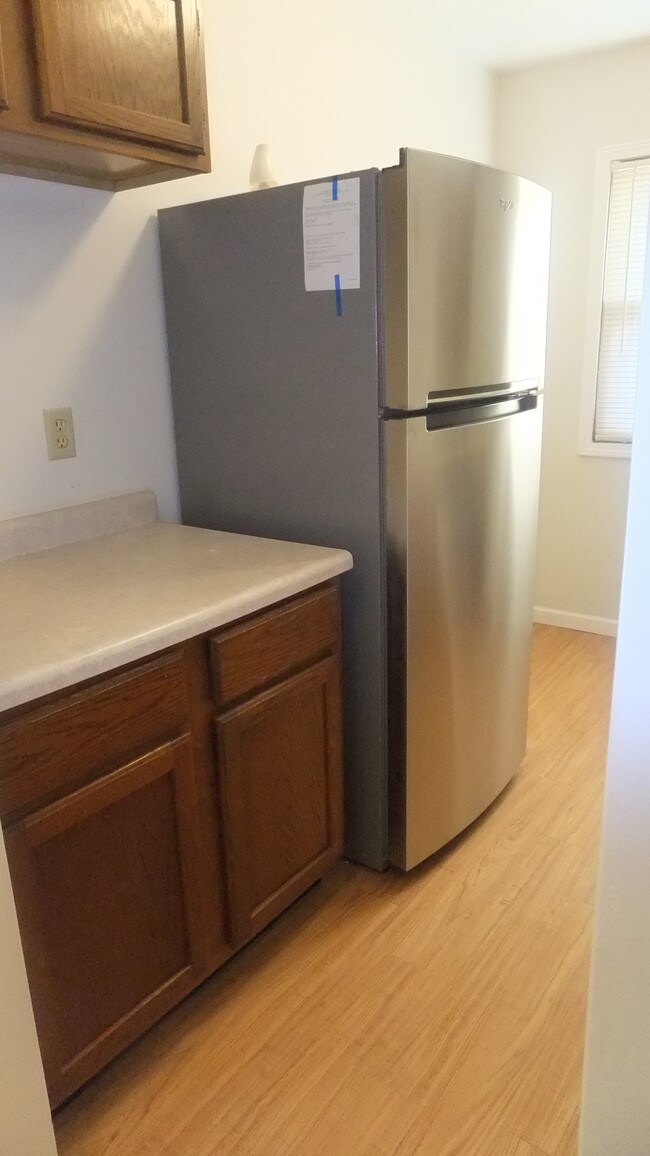 Kitchen 3 - 607 W North St