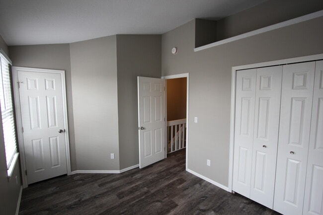 Building Photo - 6026 Colony Cir
